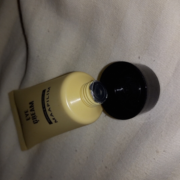 Maapilim Eye Cream with Quinoa, Vitamin  C, Coriander  and Marjoram. New, sealed - Picture 4 of 4